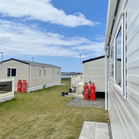 Trecco Bay Caravan Cosy Coastal Retreat Porthcawl Exterior photo