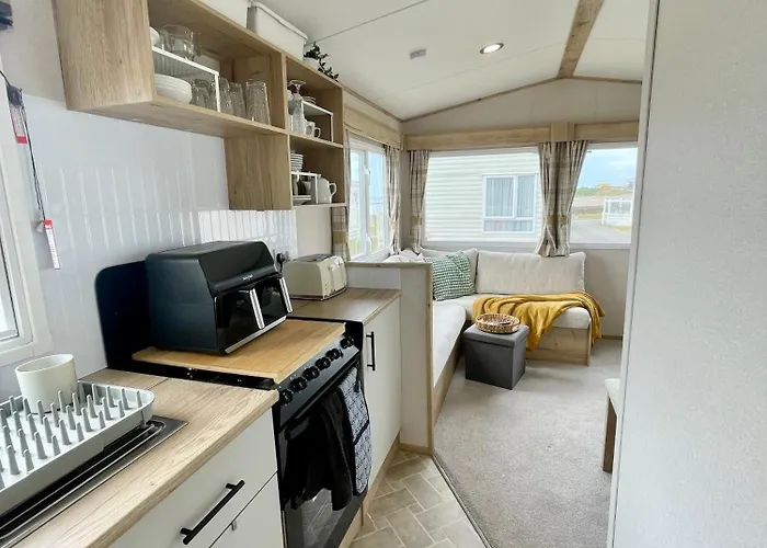 Trecco Bay Caravan Cosy Coastal Retreat